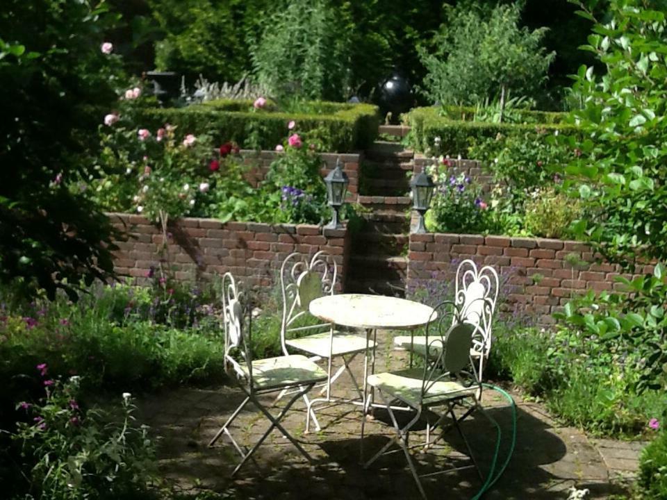 Fornuddens Bed And Breakfast Tyreso ภายนอก รูปภาพ